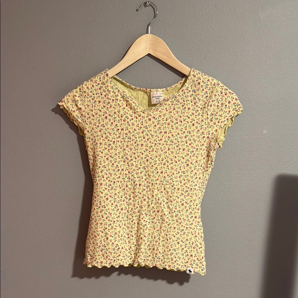 Abercrombie Kids Yellow Cap Sleeve Fitted Blouse